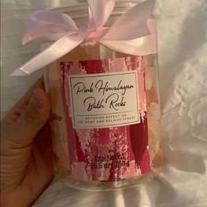🛍️ Pink Himalayan bath rocks